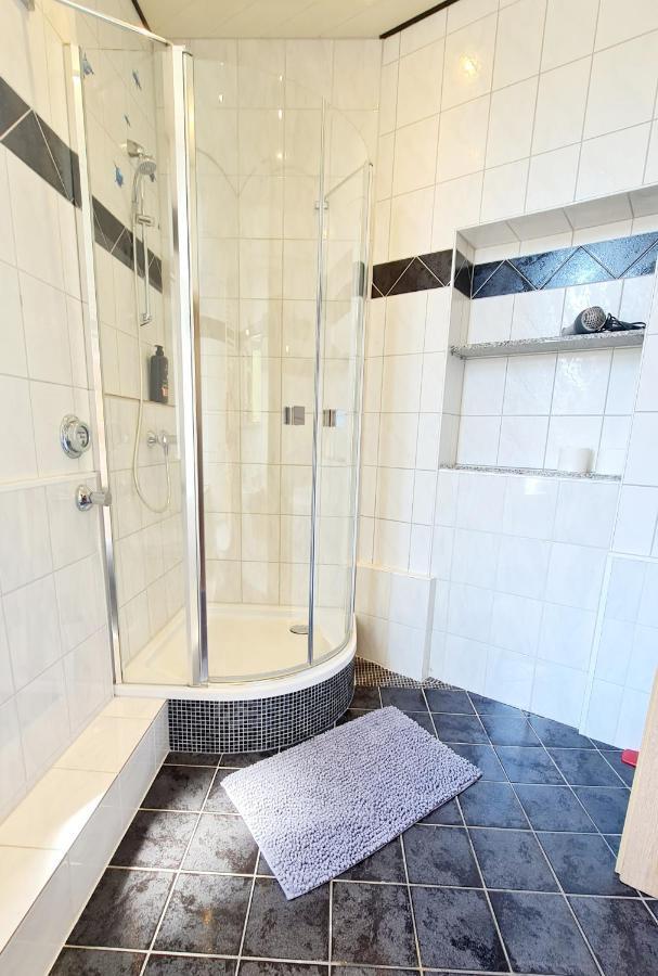Elena Flat Lavendel Duisburg Zentrum エクステリア 写真